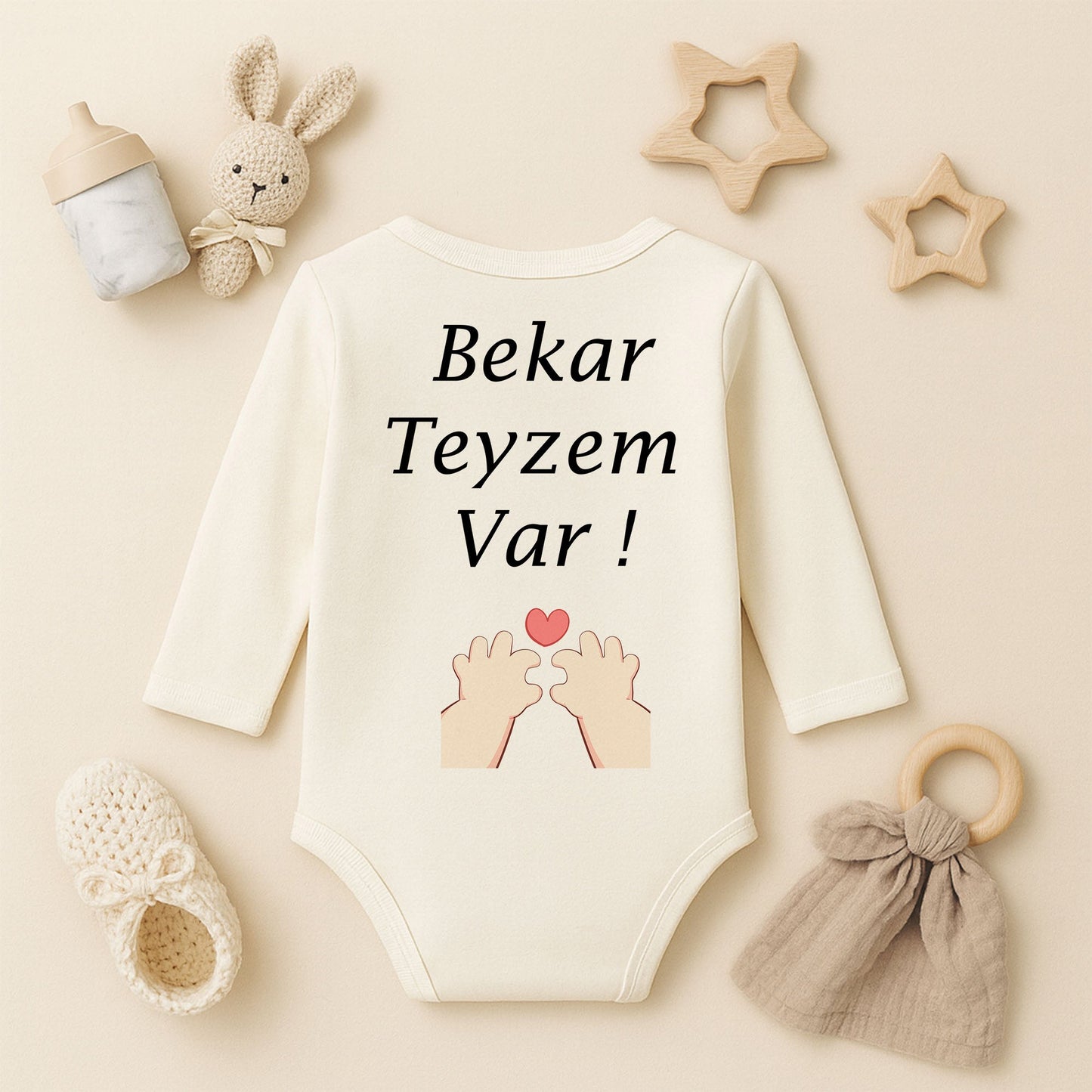 Kalp Sevgi Temalı Kişiye Özel Bebek Zıbını – 1–36 Ay | Hassas Cilt Dostu