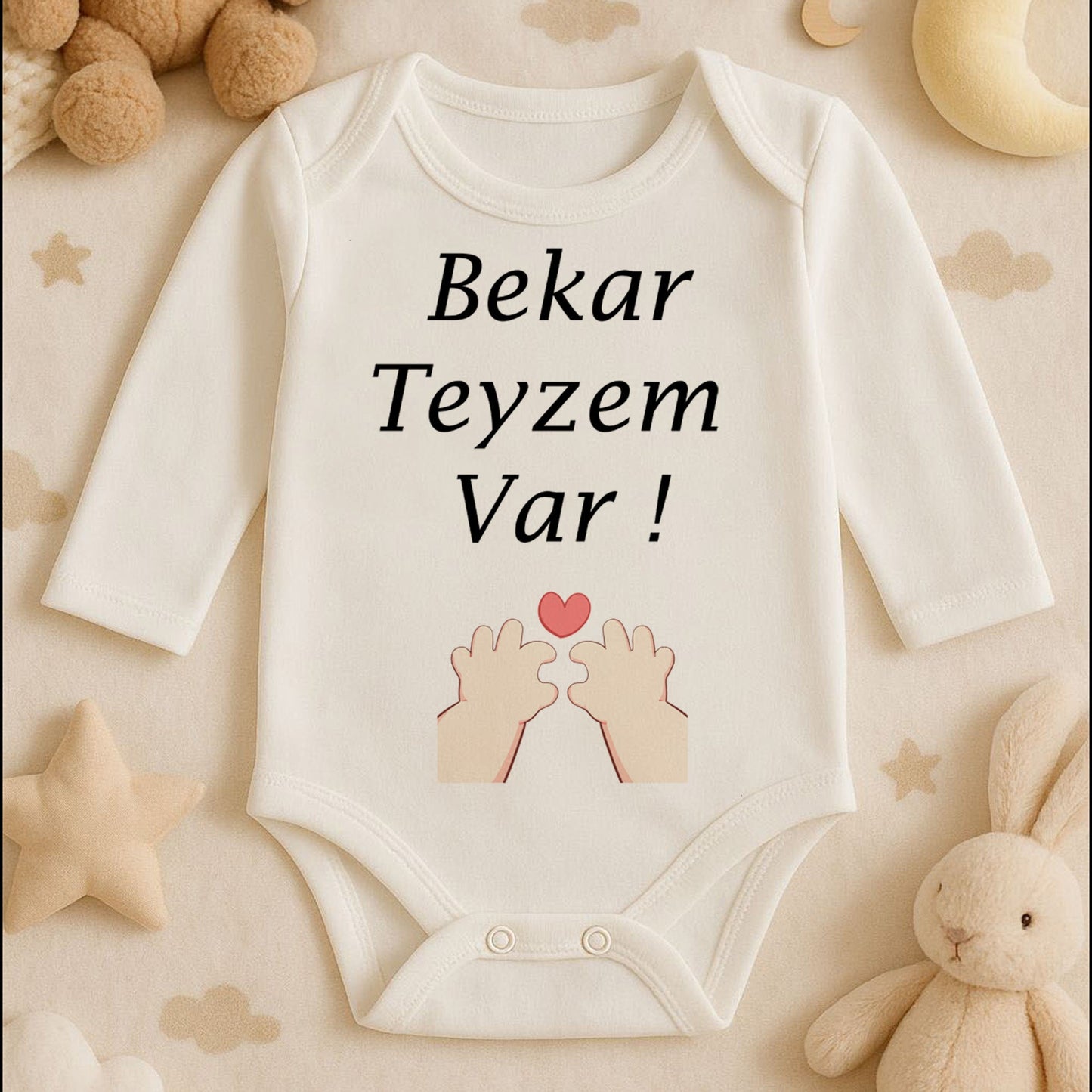 Kalp Sevgi Temalı Kişiye Özel Bebek Zıbını – 1–36 Ay | Hassas Cilt Dostu