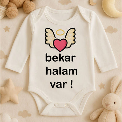 Melek Kanatlı Kalp Baskılı Bebek Zıbını | 1–36 Ay, DTF Baskı, Sevimli Tasarım