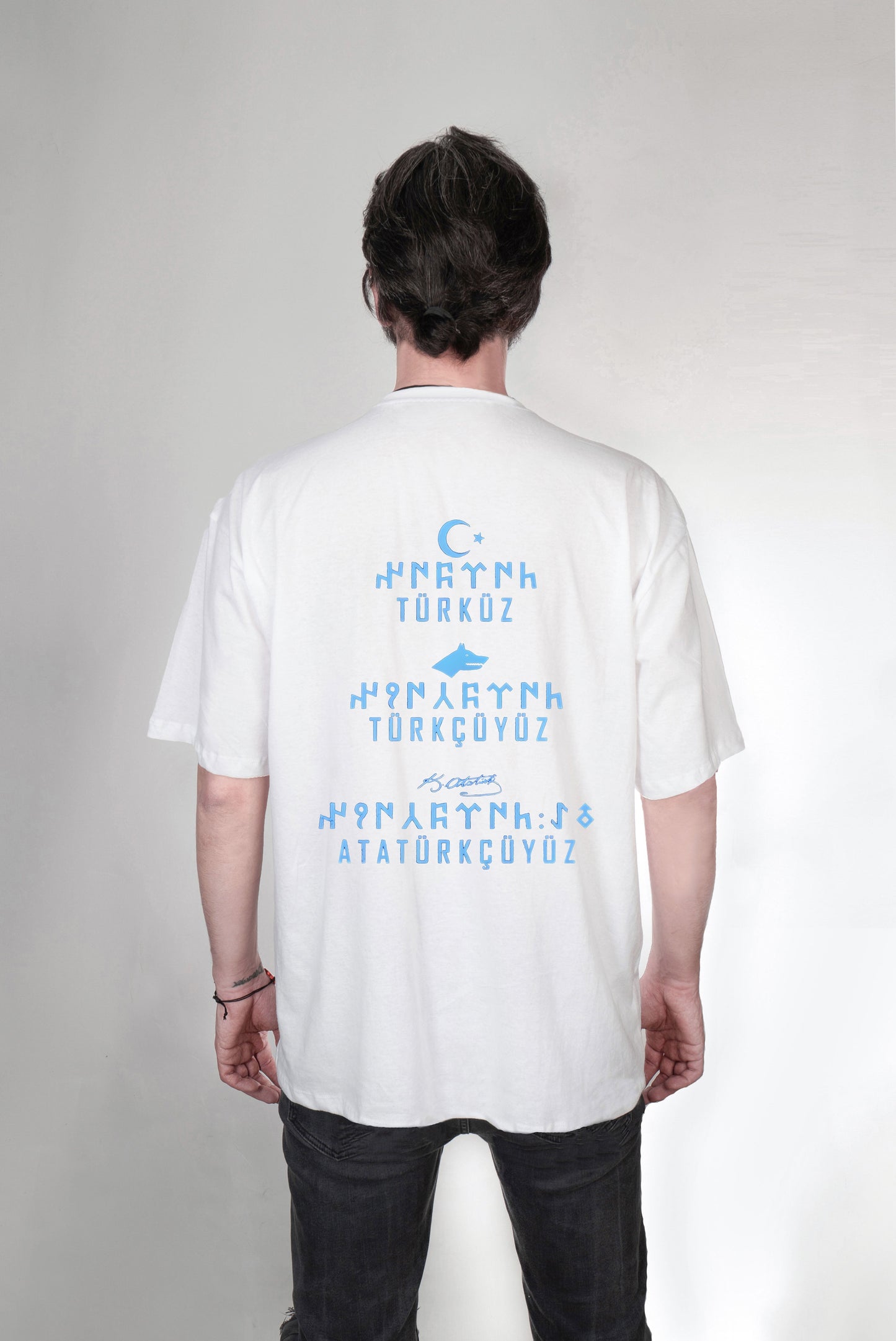 Göktürk baskılı oversize tişört